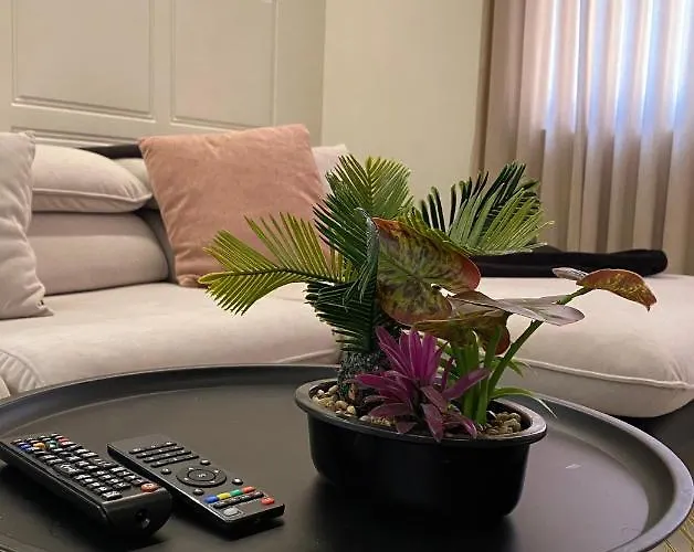 Comfort Apartament, Near The Дуррес