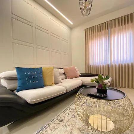 شقة Comfort Apartament, Near The