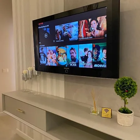Comfort Apartament, Near The شقة دراس