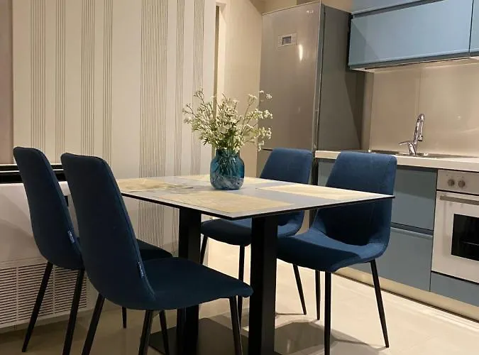 公寓 Comfort Apartament, Near The